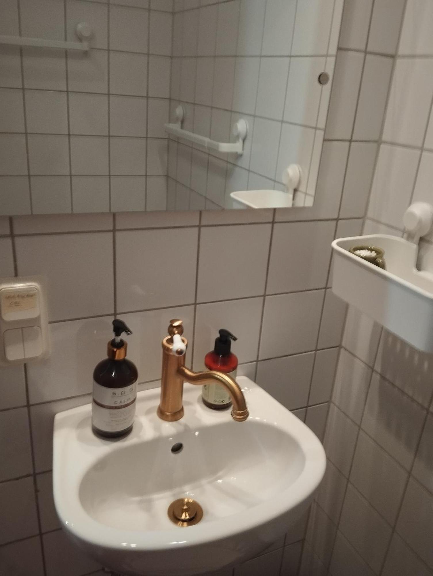 Centrala Stan- 2-Rums Gaestsvit, Perfekt Foer Kollegor Som Oenskar Separata Rum Umea Luaran gambar